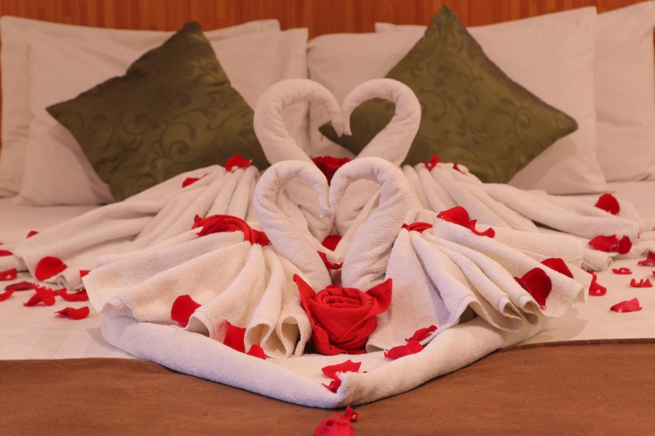 Saka Hotel Medan Sunggal エクステリア 写真