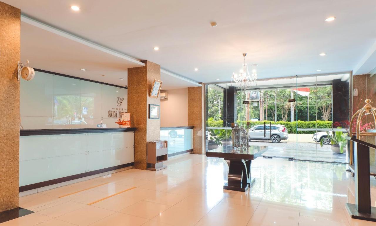 Saka Hotel Medan Sunggal エクステリア 写真